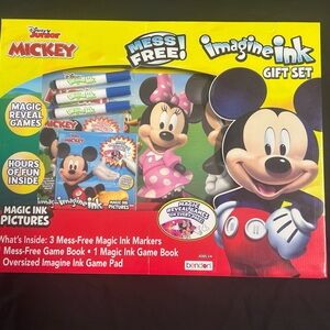 Mickey Imagine Ink Gift Set